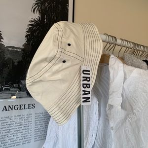 NWT URBAN OUTFITTERS BUCKET HAT